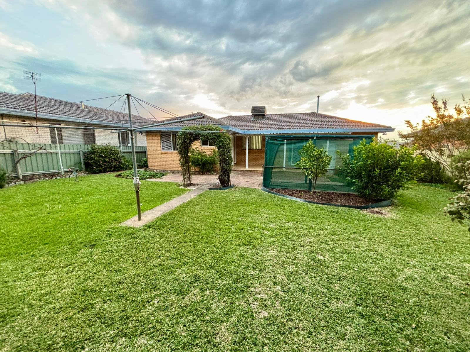 69 Garden Street SOUTH TAMWORTH 8