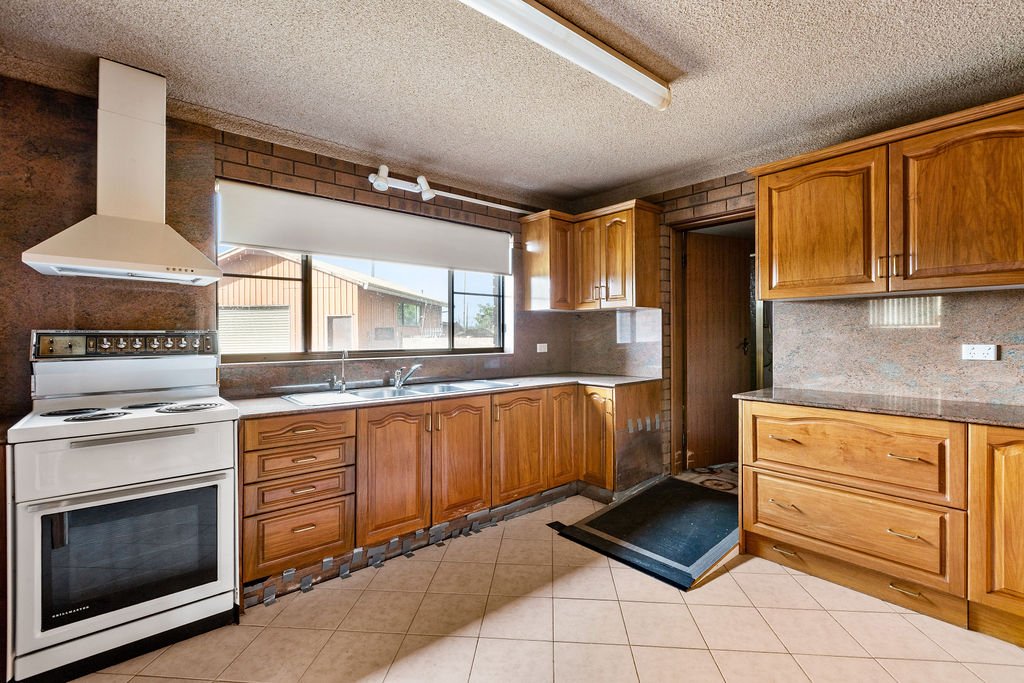 69 Homestead Rd  Orchard Hills 12