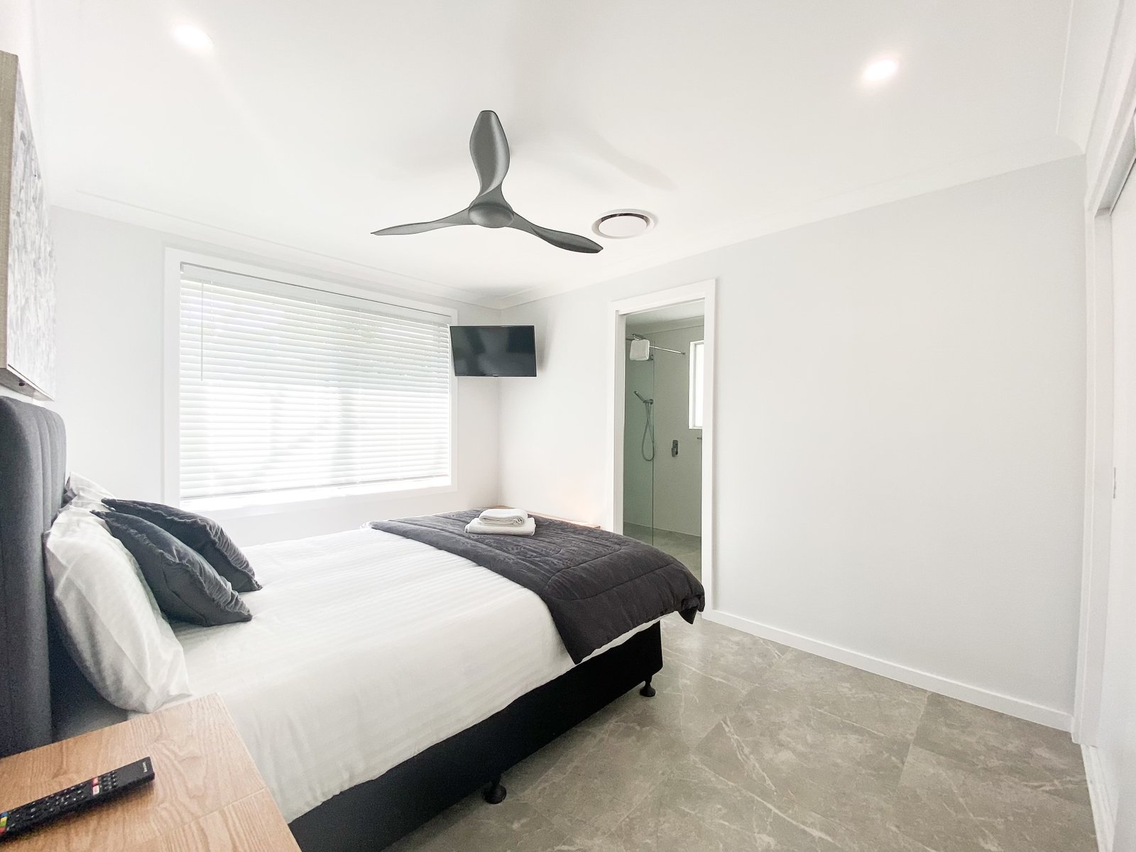 69 Horace Street SHOAL BAY 8