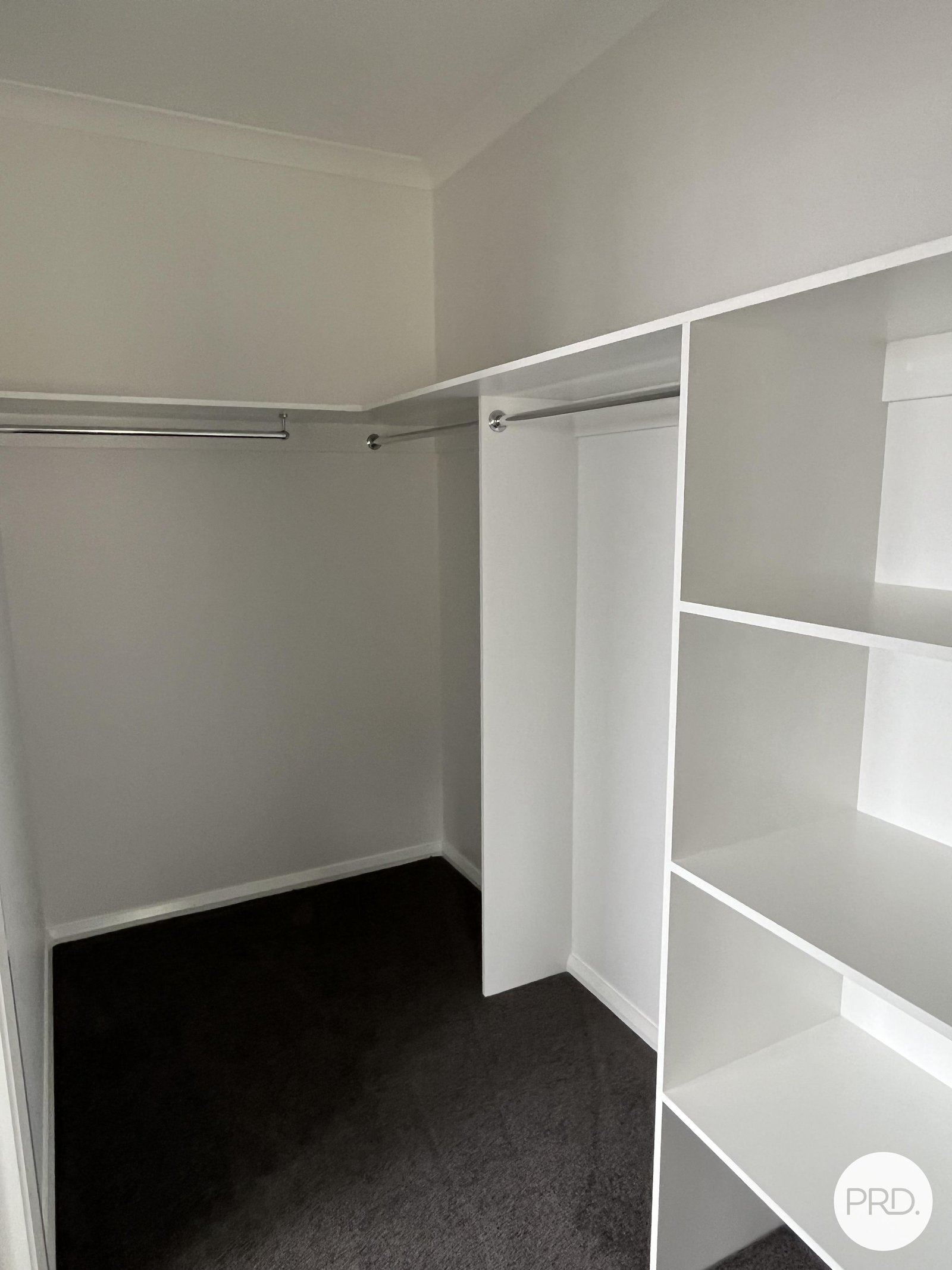 69 Hurley Circuit BARANDUDA 9