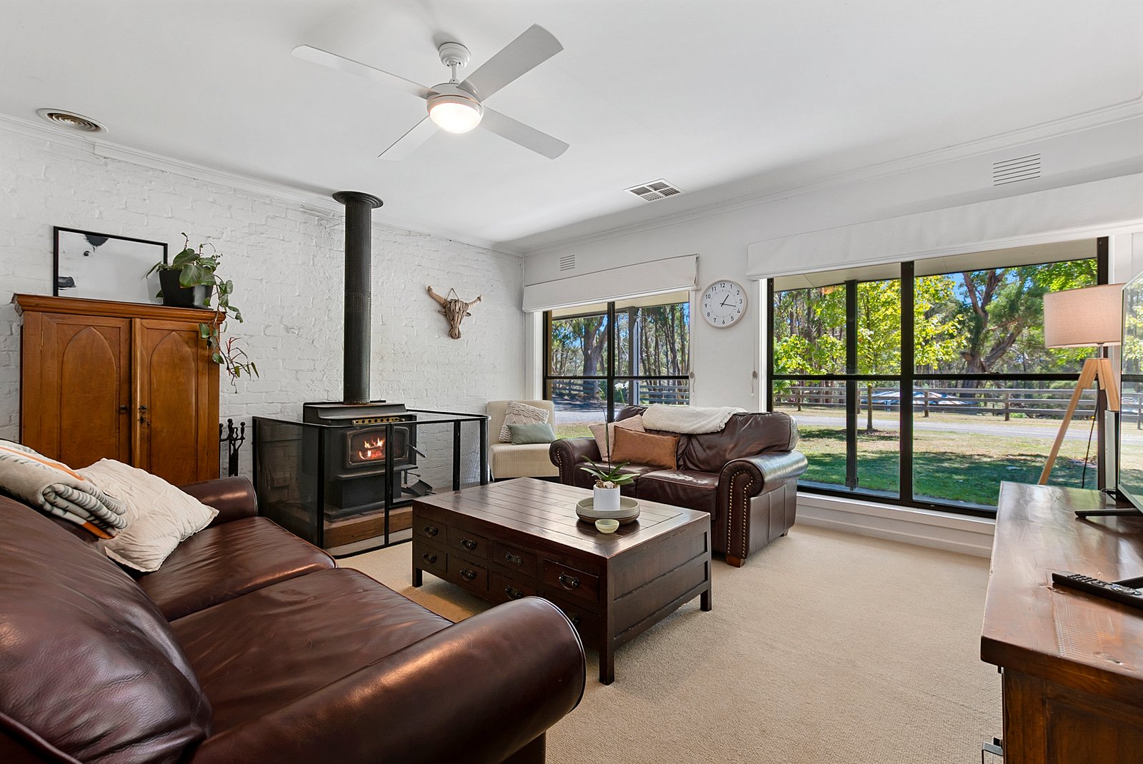 Real Estate and Property in 69 Island Farm Road, Woodend, VIC