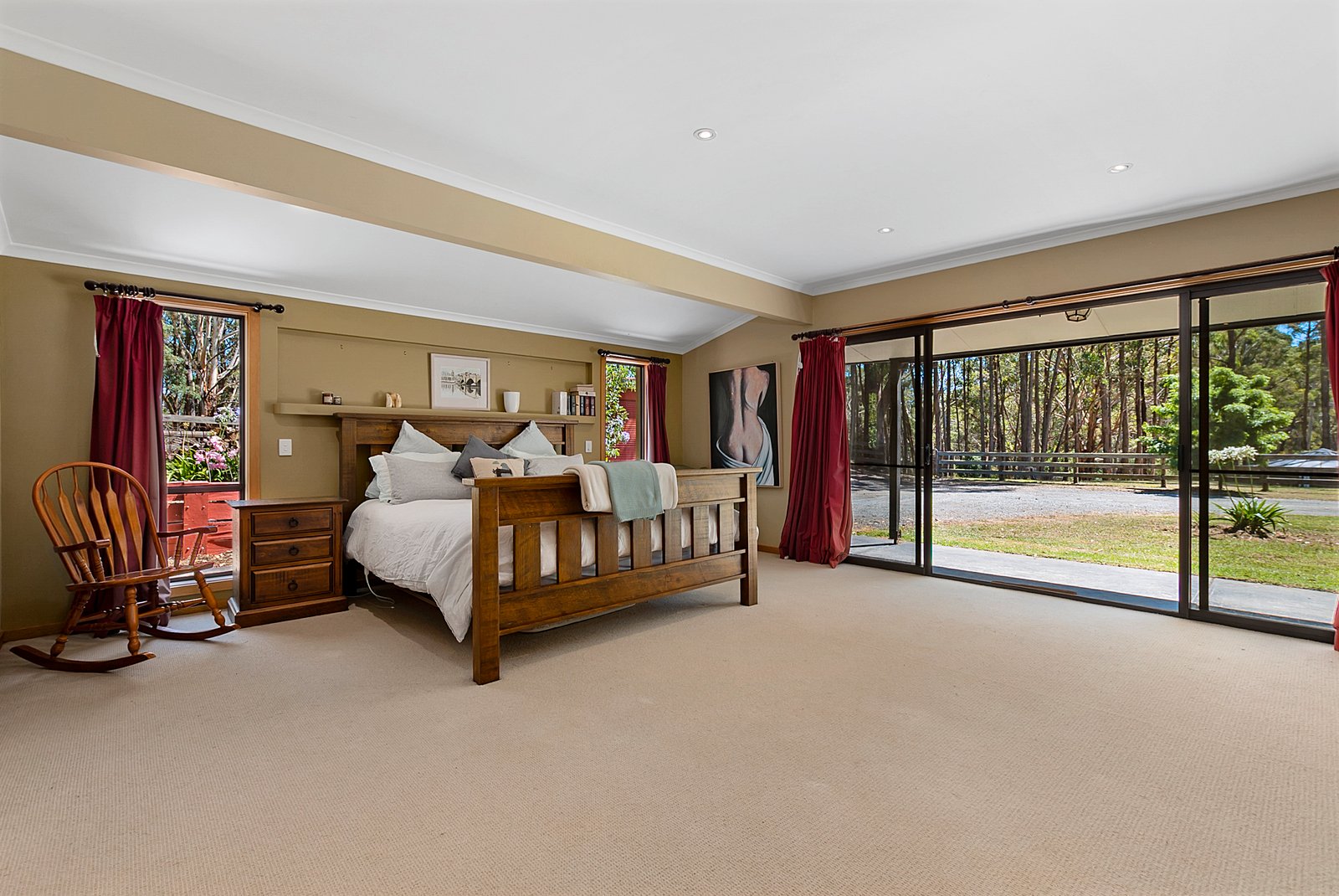 Real Estate and Property in 69 Island Farm Road, Woodend, VIC
