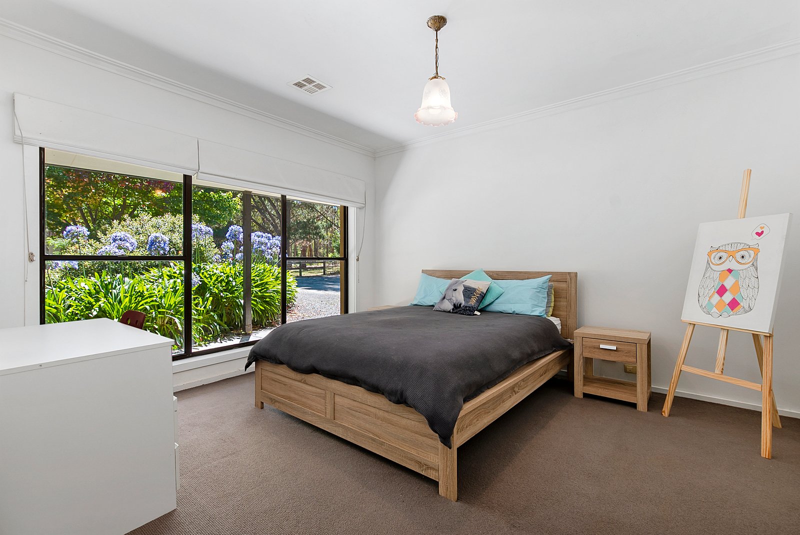 Real Estate and Property in 69 Island Farm Road, Woodend, VIC