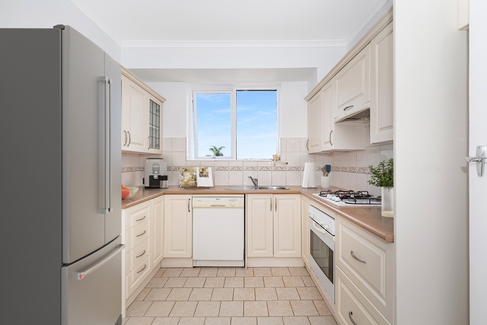 Real Estate and Property in 6/9 Kooyong Road, Caulfield North, VIC