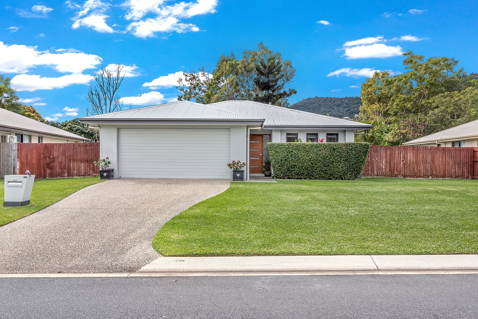 69 Macarthur Drive CANNONVALE 2