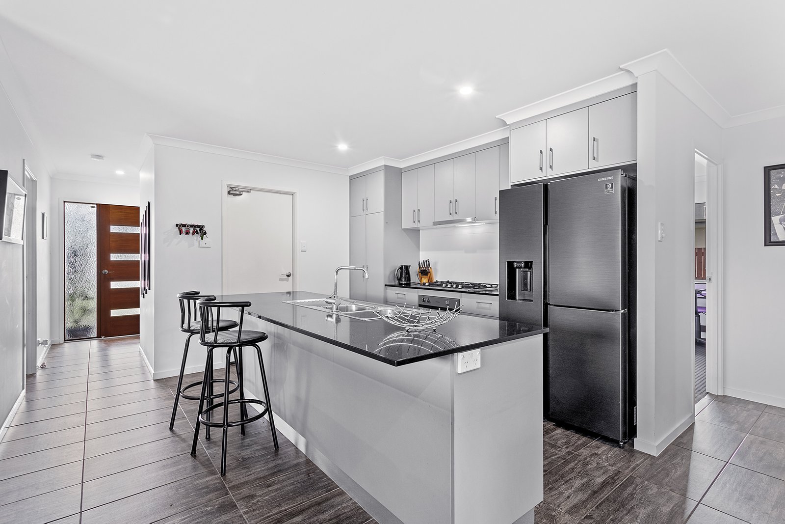 69 Macarthur Drive CANNONVALE 5