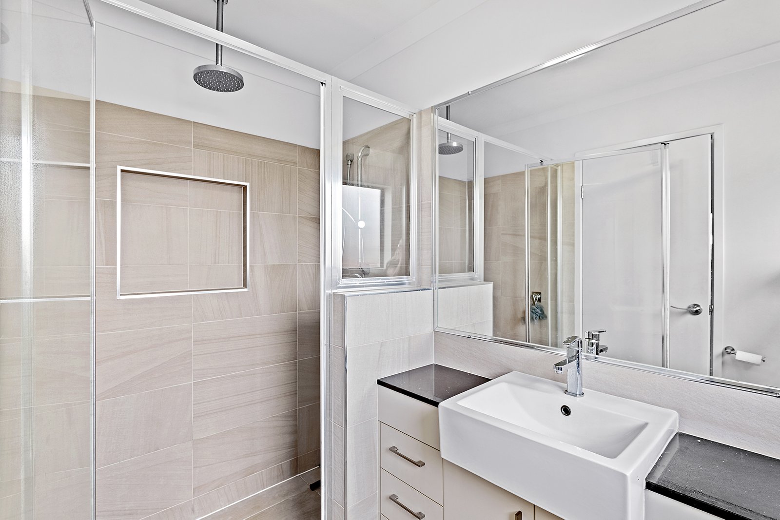 69 Macarthur Drive CANNONVALE 15