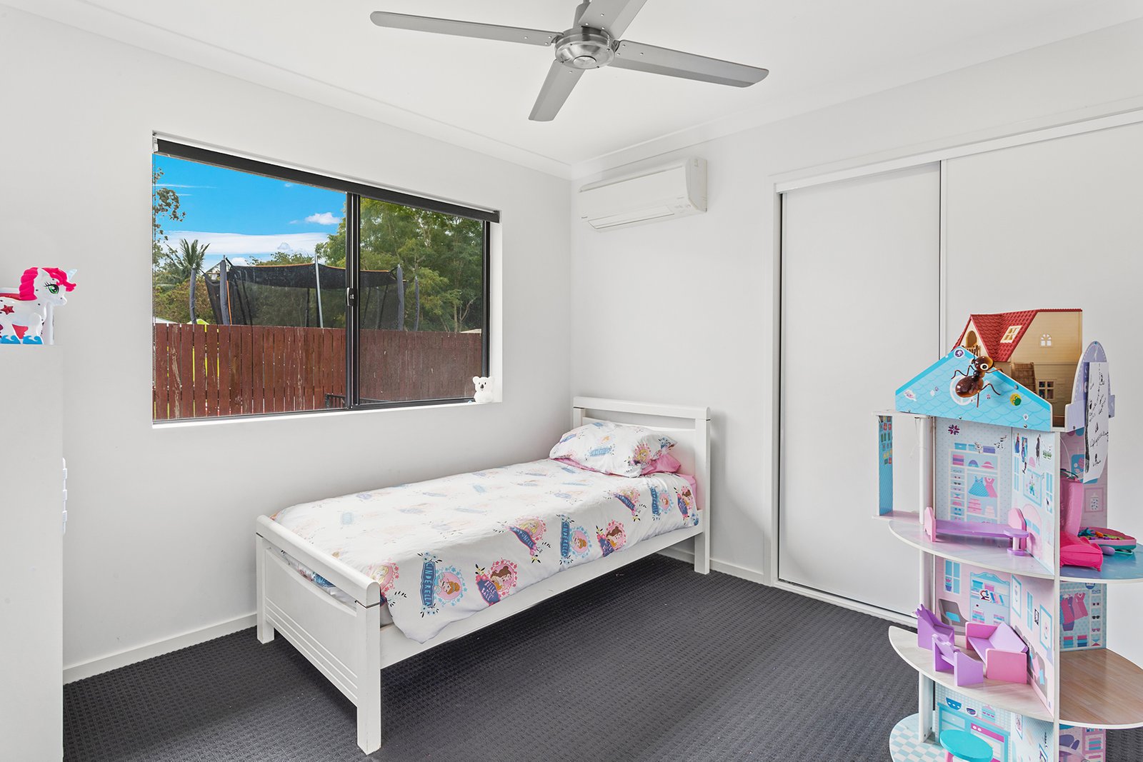 69 Macarthur Drive CANNONVALE 18