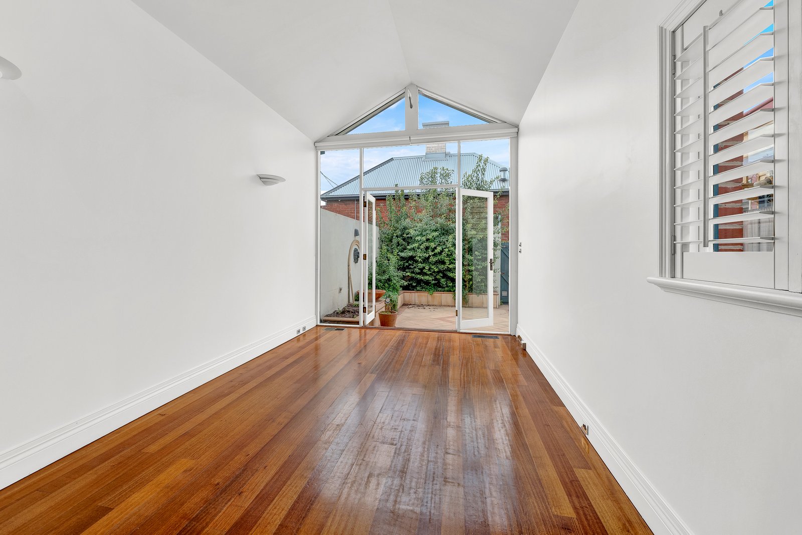 Gallery: 69 Mills Street