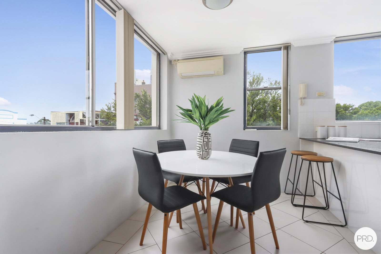 6/9 Pitt Street MORTDALE 8
