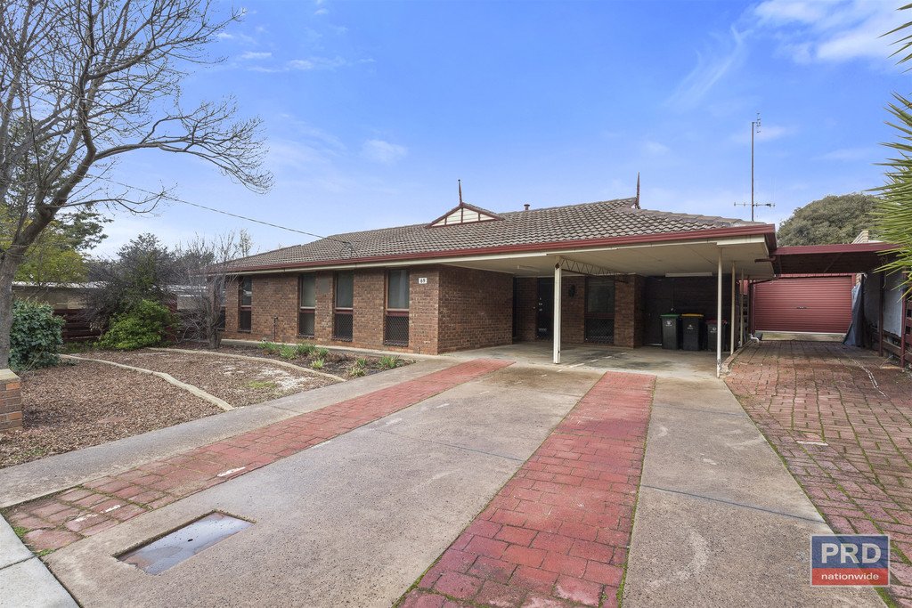 69 Reservoir Road STRATHDALE 1