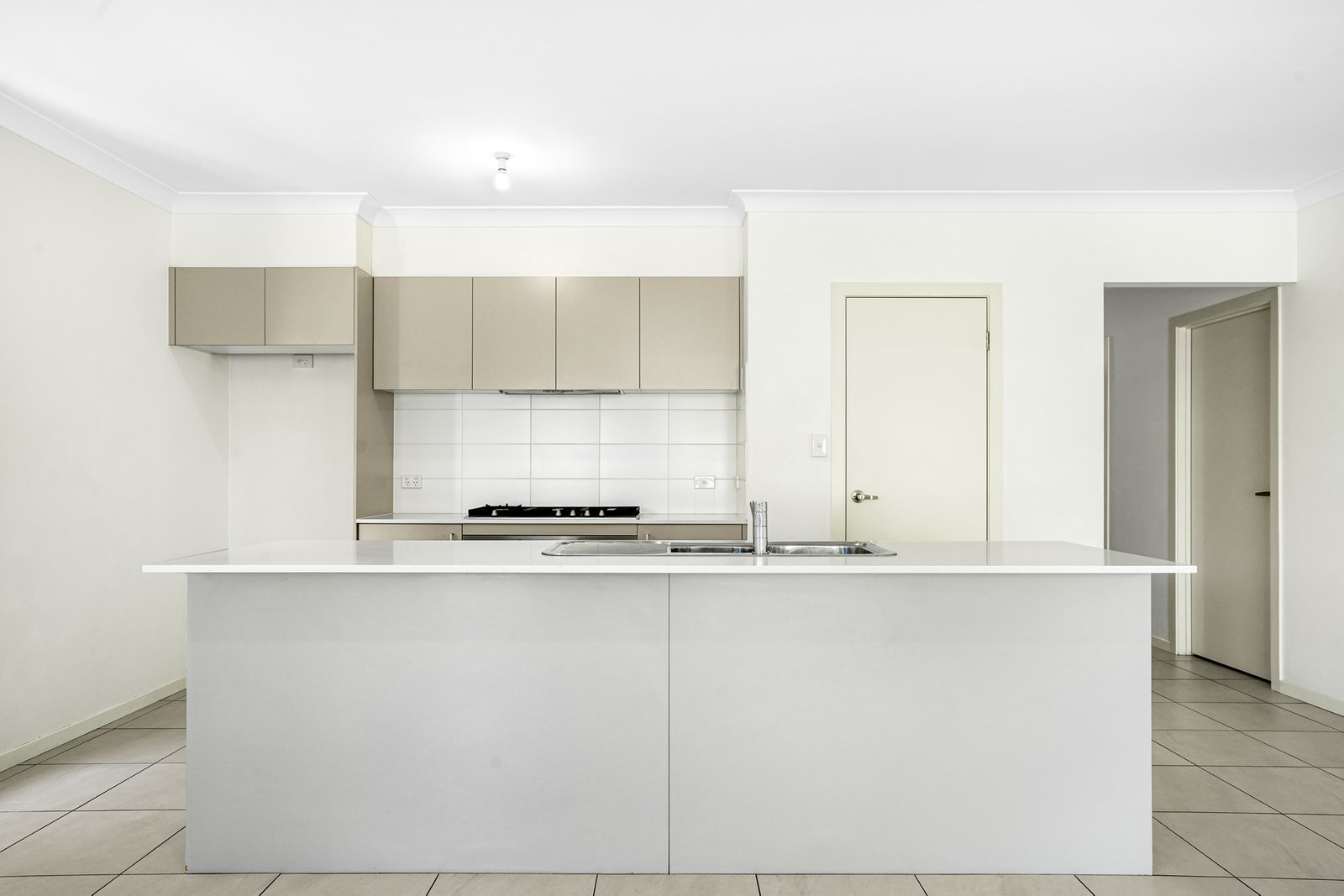 69 Sinclair Parade Jordan Springs 3