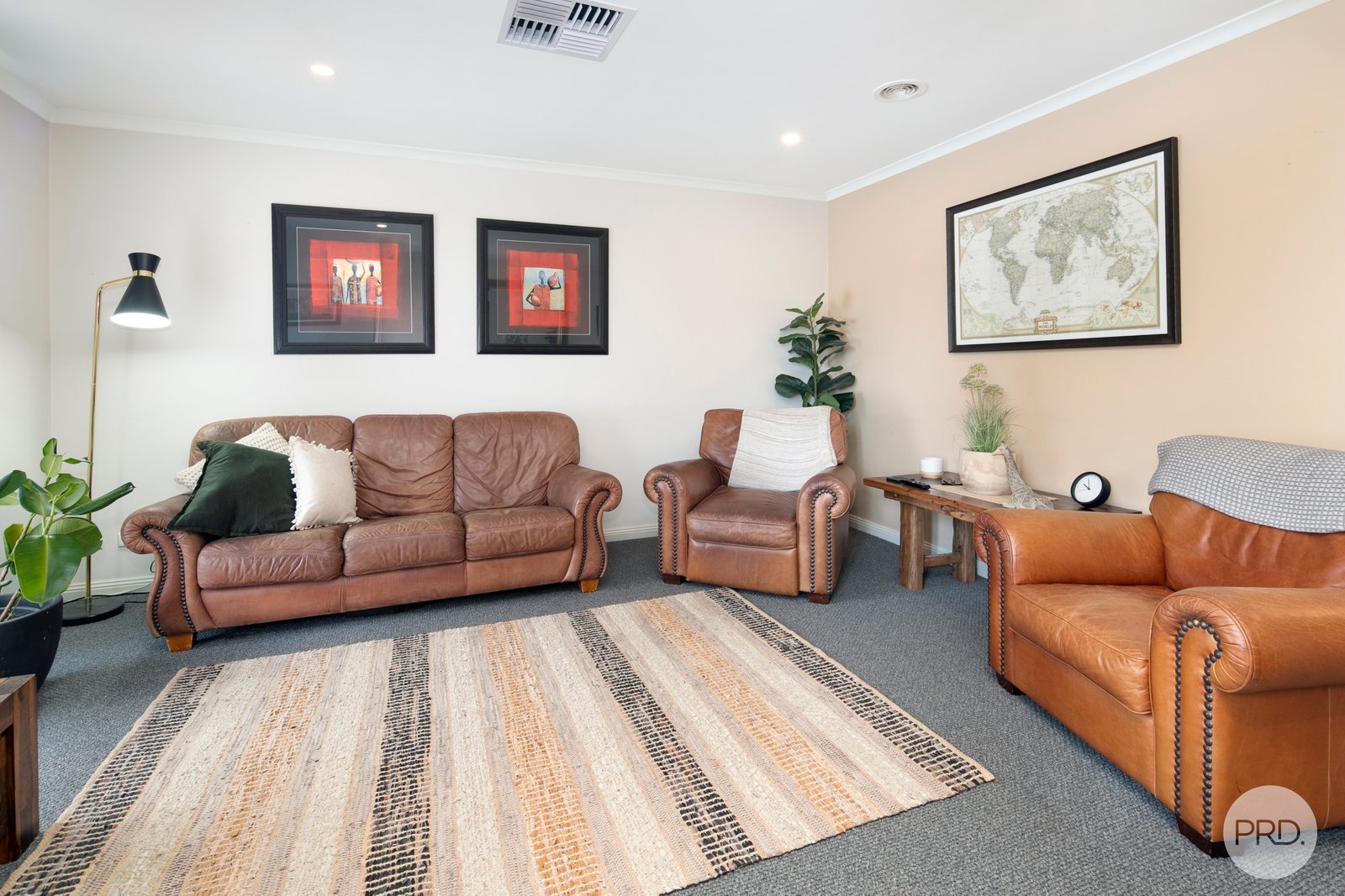 69 Stirling Drive LAKE GARDENS 3