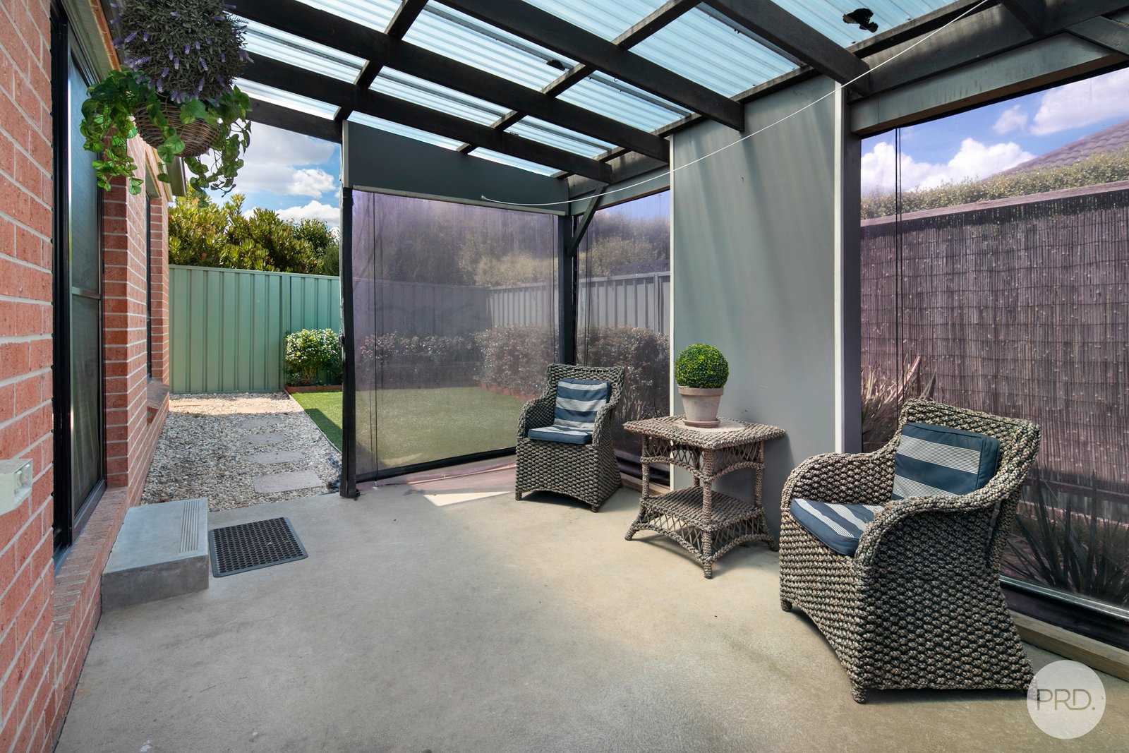 69 Stirling Drive LAKE GARDENS 12