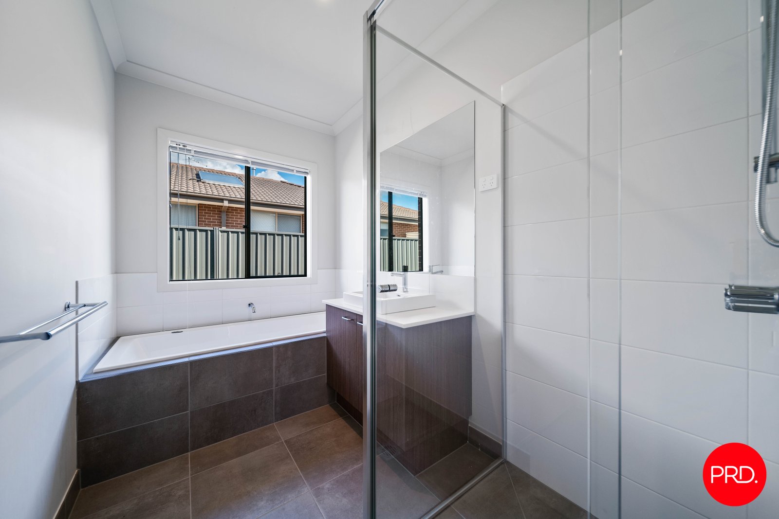 69 Whirrakee Parade HUNTLY 7