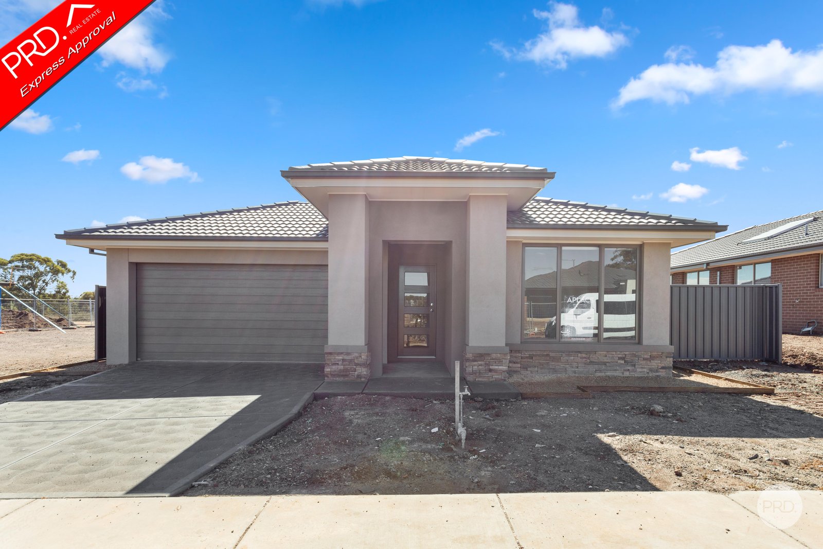 69 Whirrakee Parade HUNTLY 2