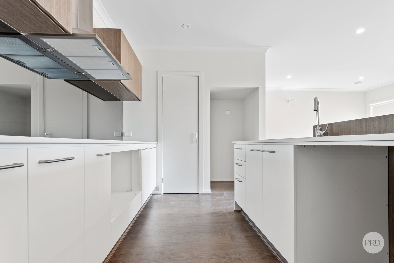 69 Whirrakee Parade HUNTLY 4