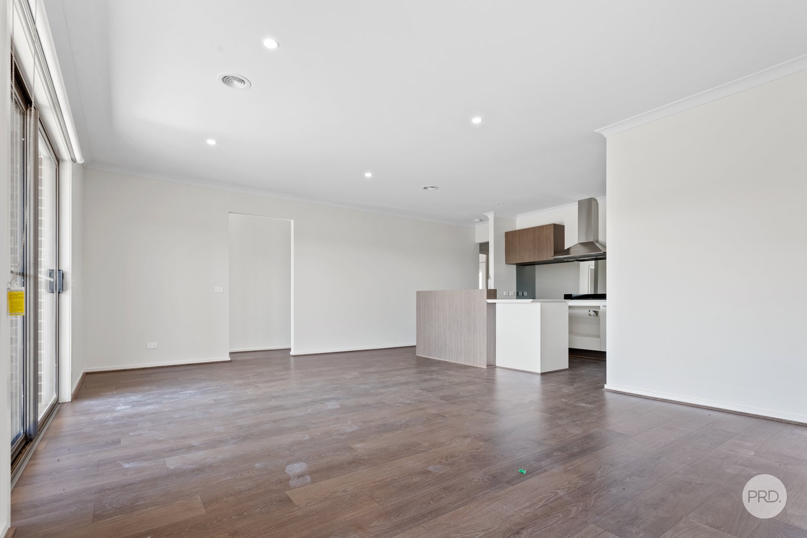 69 Whirrakee Parade HUNTLY 5