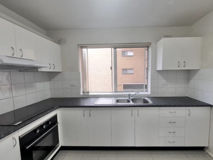 6/90 Bigge Street LIVERPOOL 5