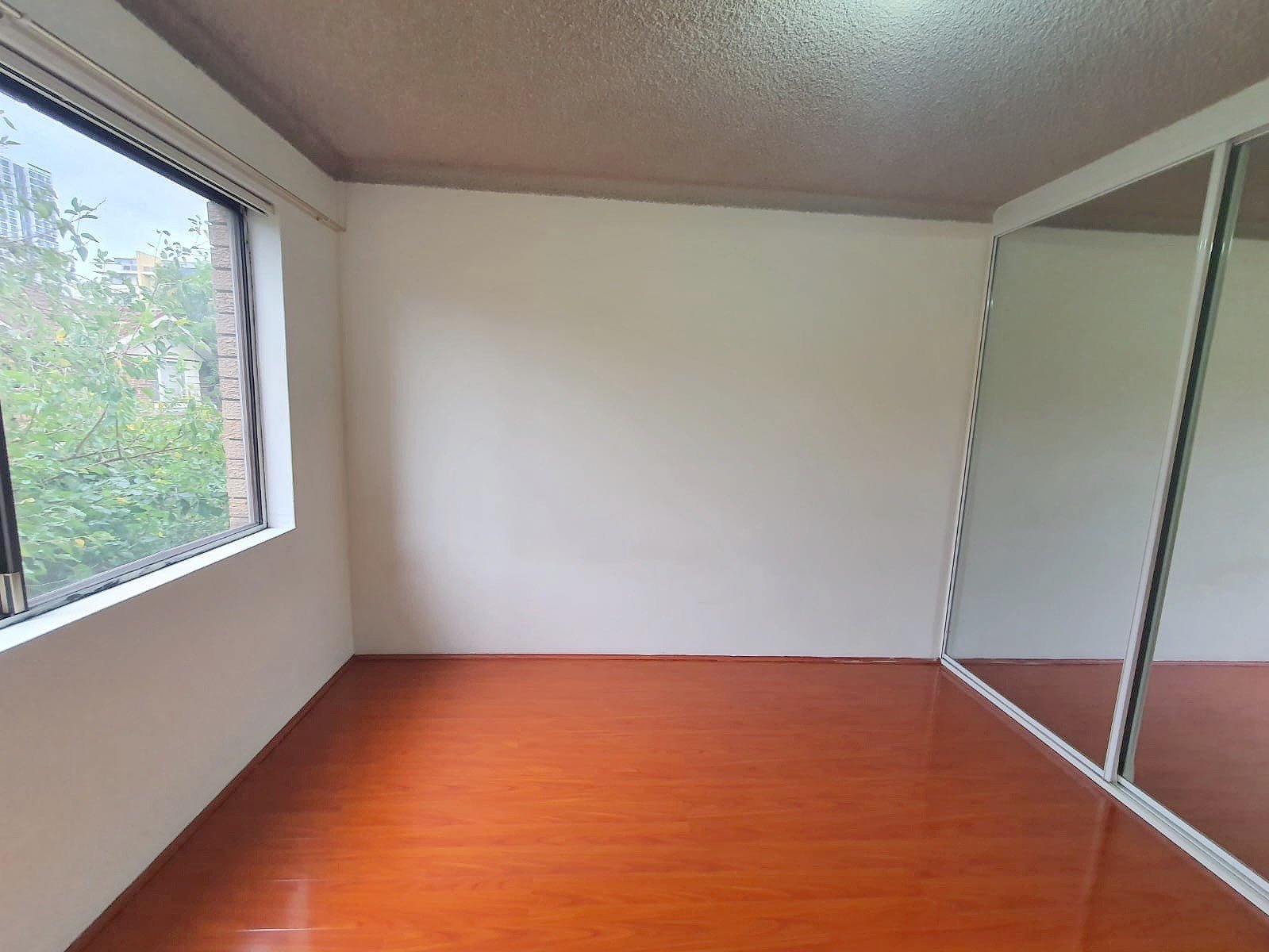 6/90 Copeland St  LIVERPOOL 5