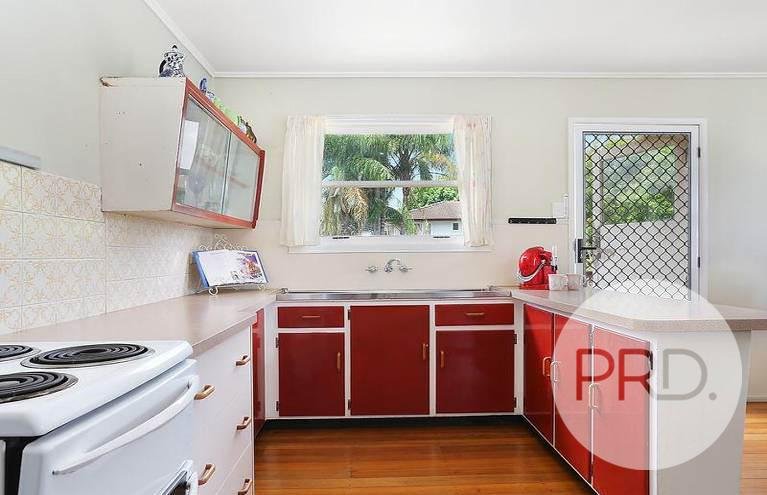 690 Robinson Road West  ASPLEY 3