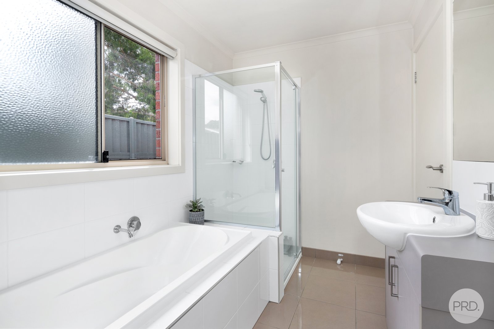 6/908 Geelong Road CANADIAN 7