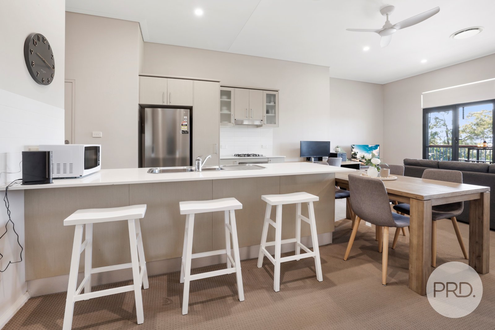 6/91 The Heights HILLVUE 4