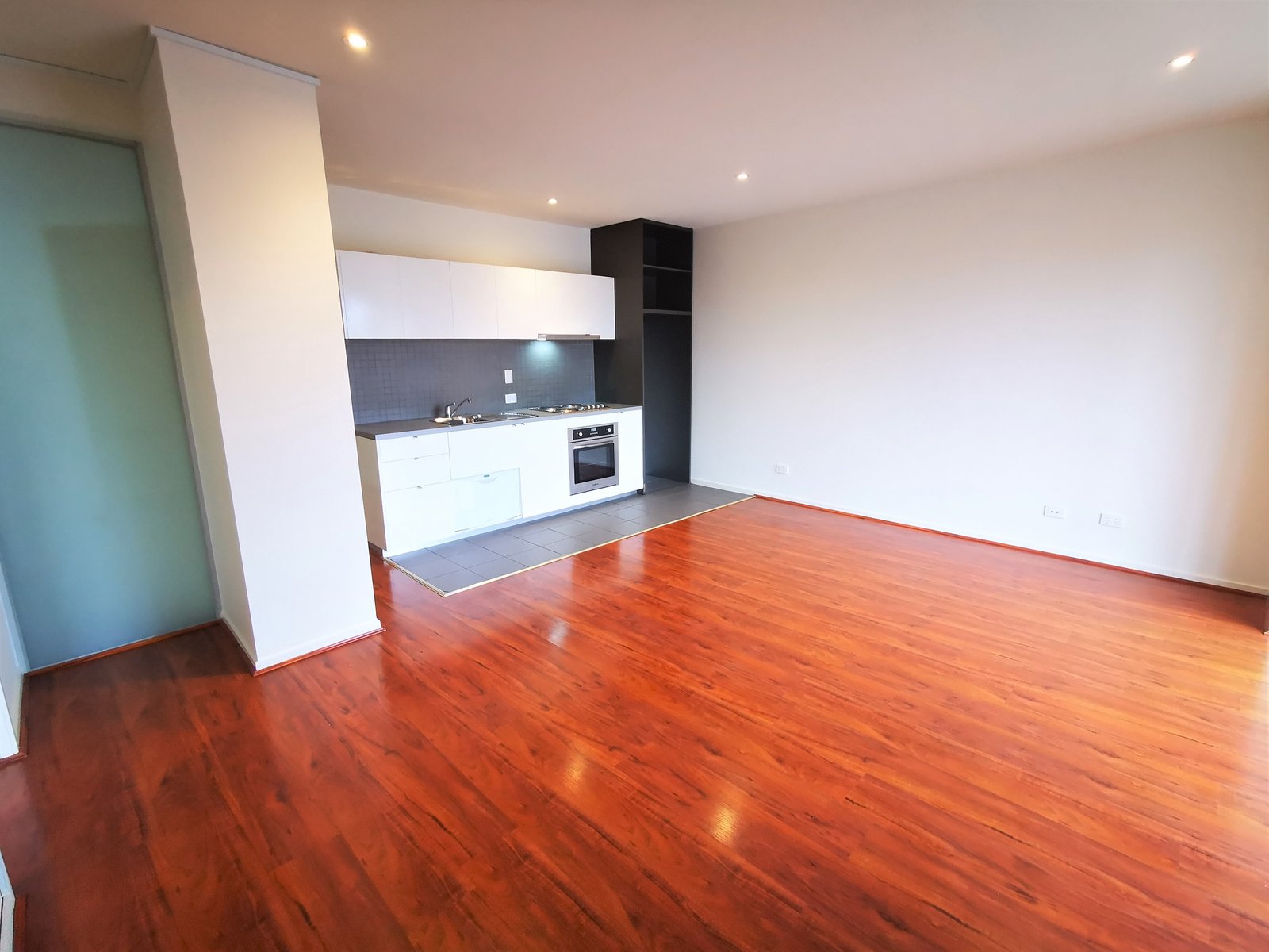 Gallery: 6/92-96 Waverley Road