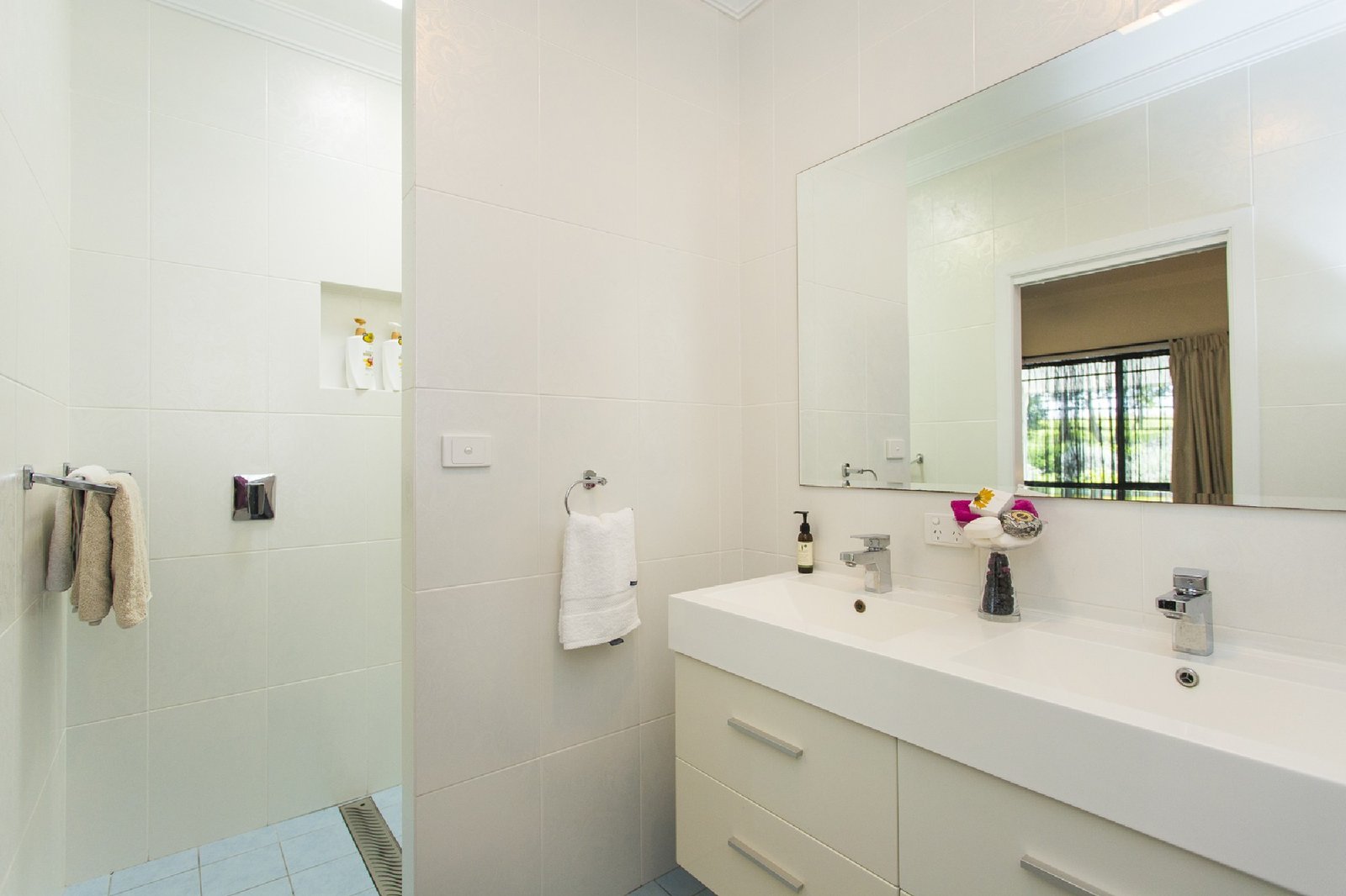 692 Luskintyre Road LOCHINVAR 8