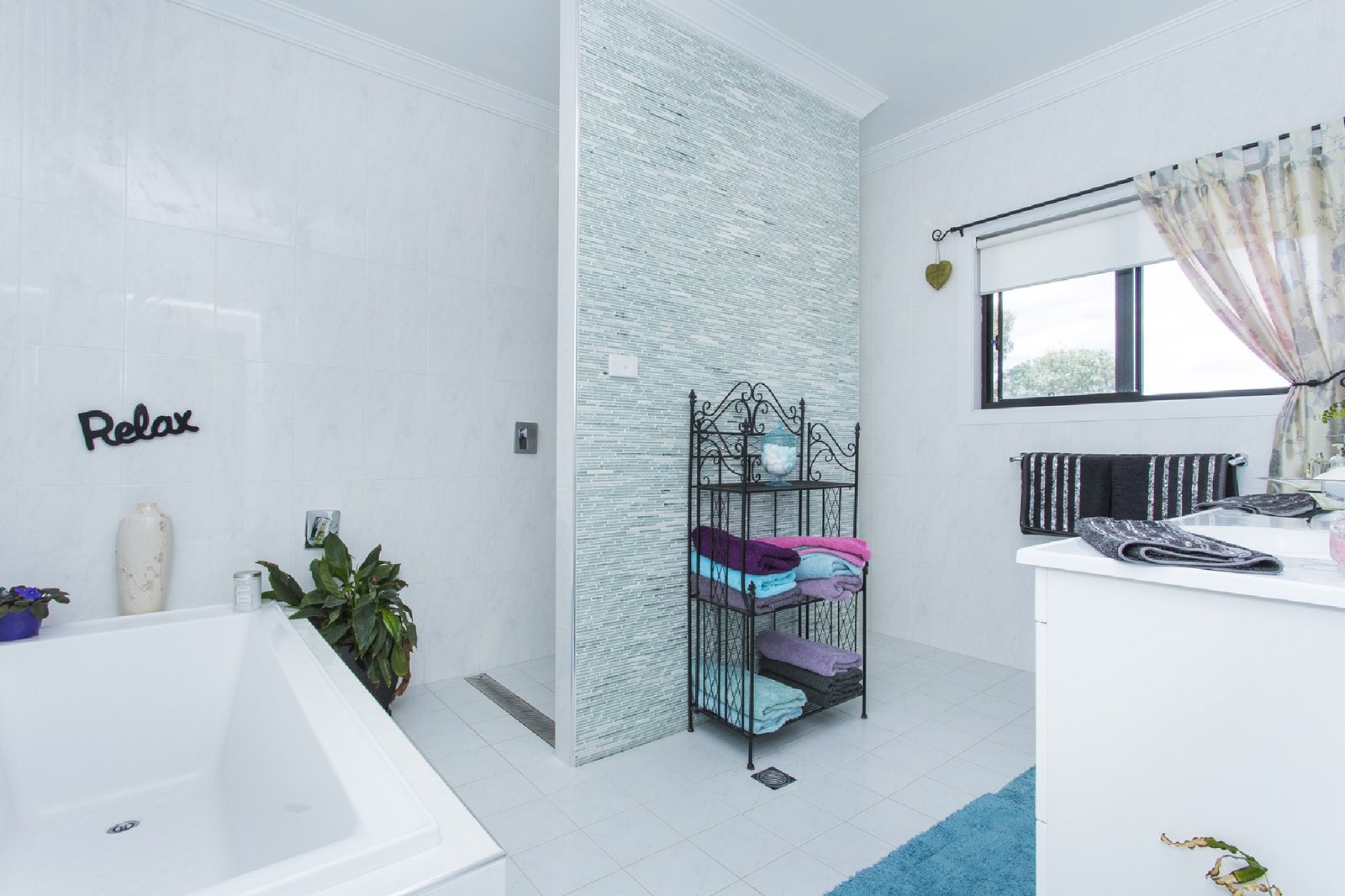 692 Luskintyre Road LOCHINVAR 12