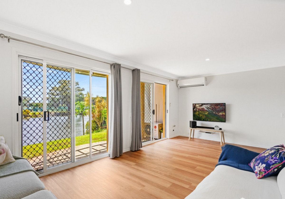 69/215 Cottesloe Drive Mermaid Waters 3