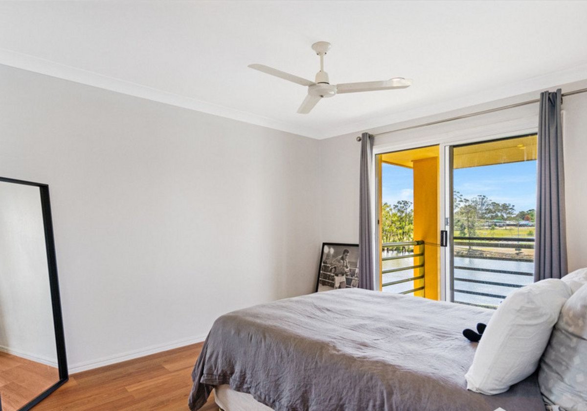 69/215 Cottesloe Drive Mermaid Waters 5