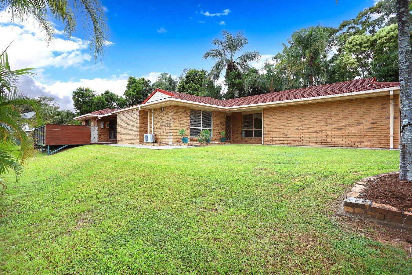 693 Ashmore Road MOLENDINAR 2