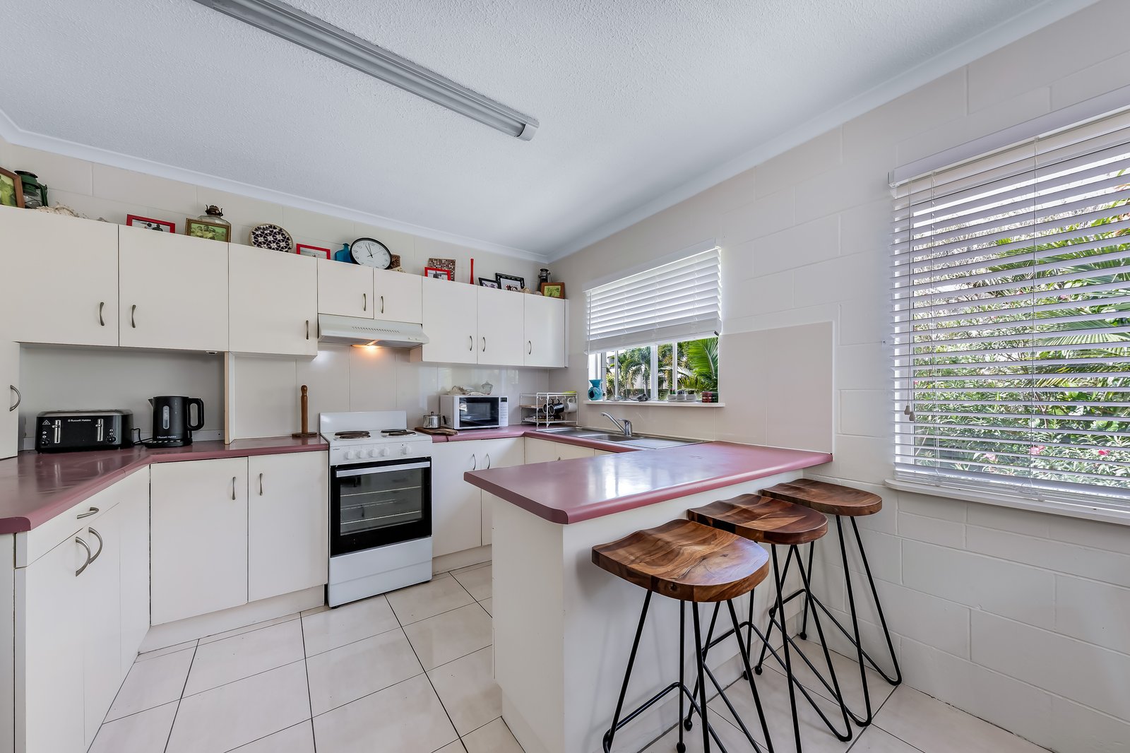 69/3 Eshelby Drive CANNONVALE 1