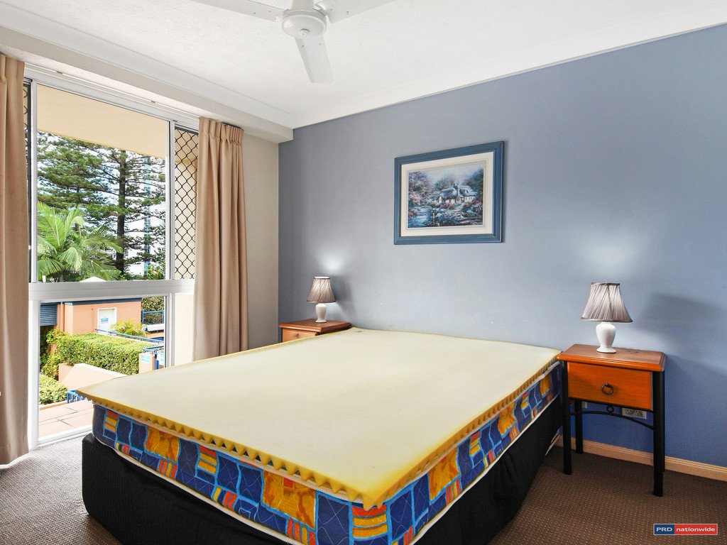 6/93 Old Burleigh Road BROADBEACH 3