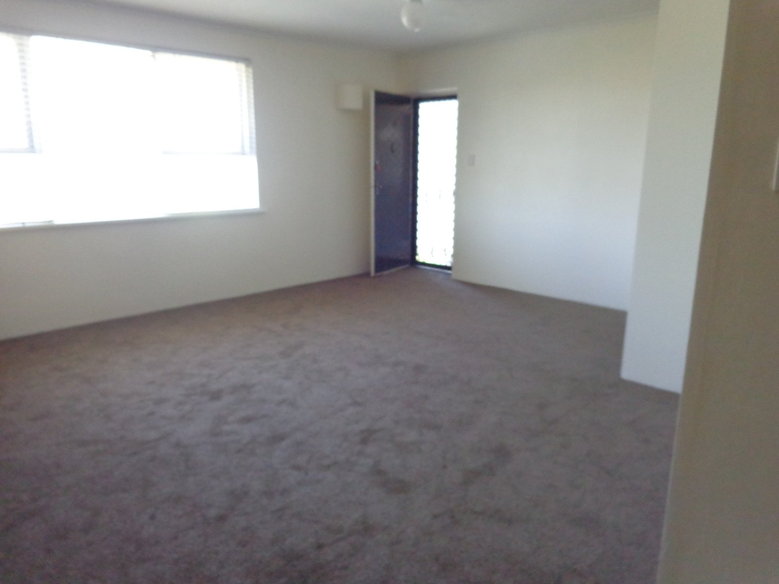 Gallery: 6/94 Beach Road