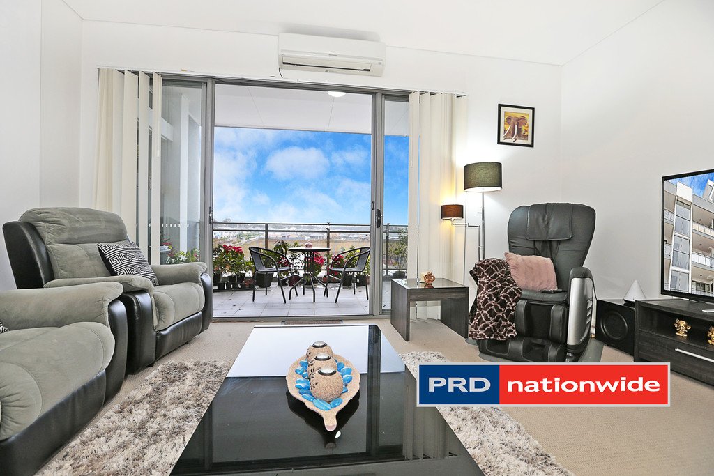 69/56 Lakeside Parade JORDAN SPRINGS 8