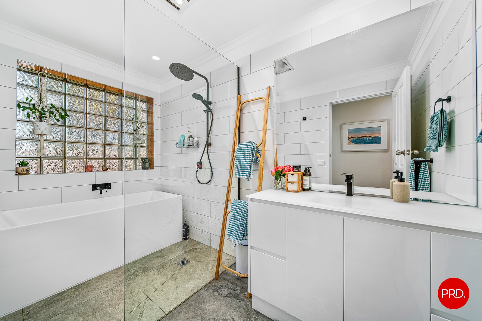 696 Midland Hwy  HUNTLY 11