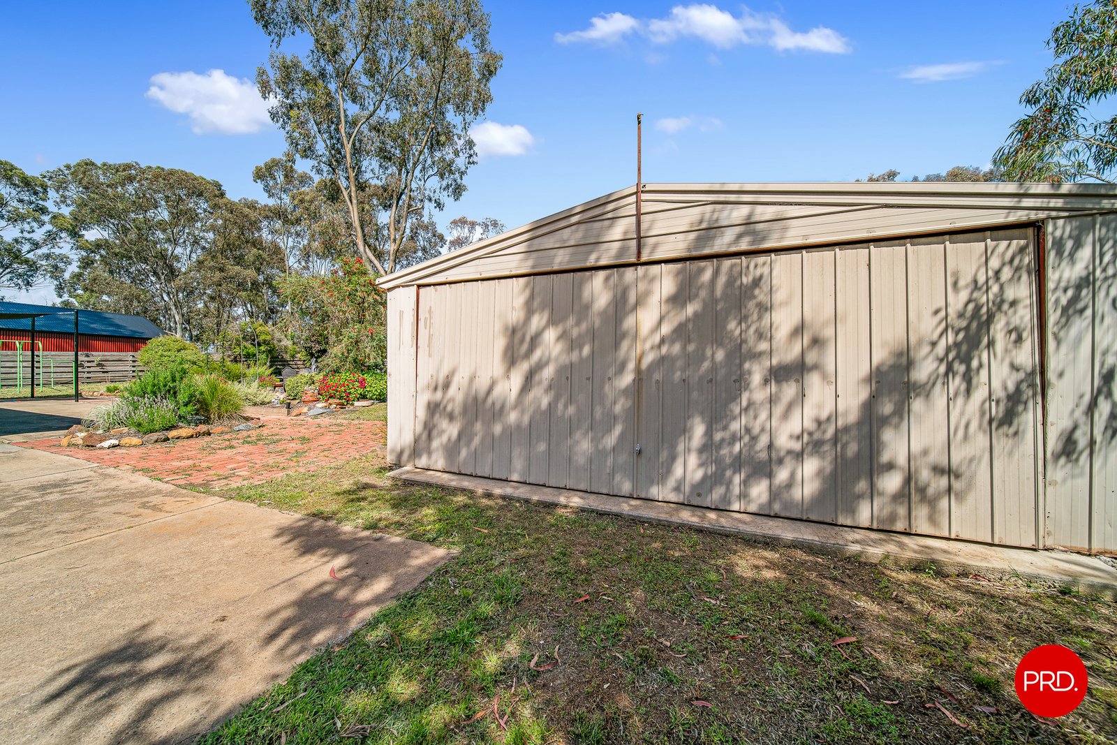 696 Midland Hwy  HUNTLY 19