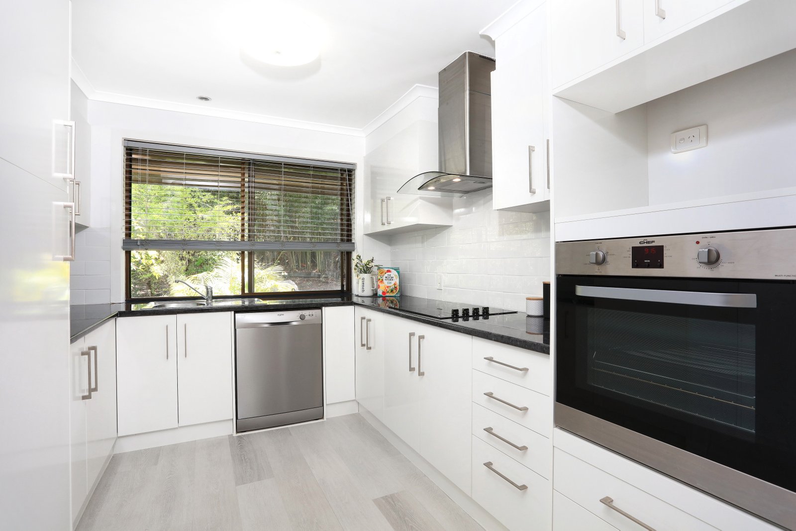 696 Southport Nerang Road (Ned Easement) ASHMORE 6