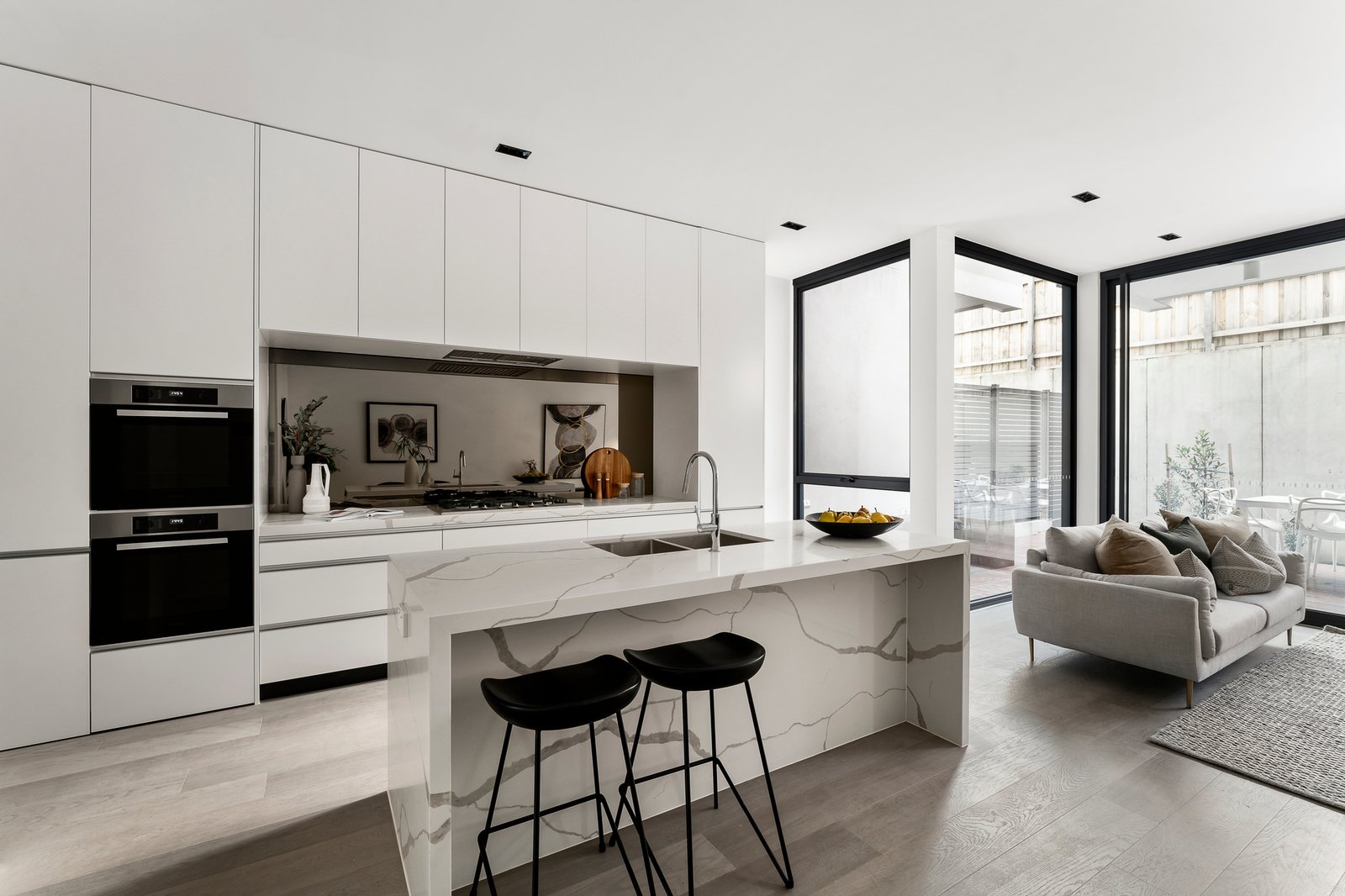 6/97 Rostrevor Parade, Mont Albert North, 3129