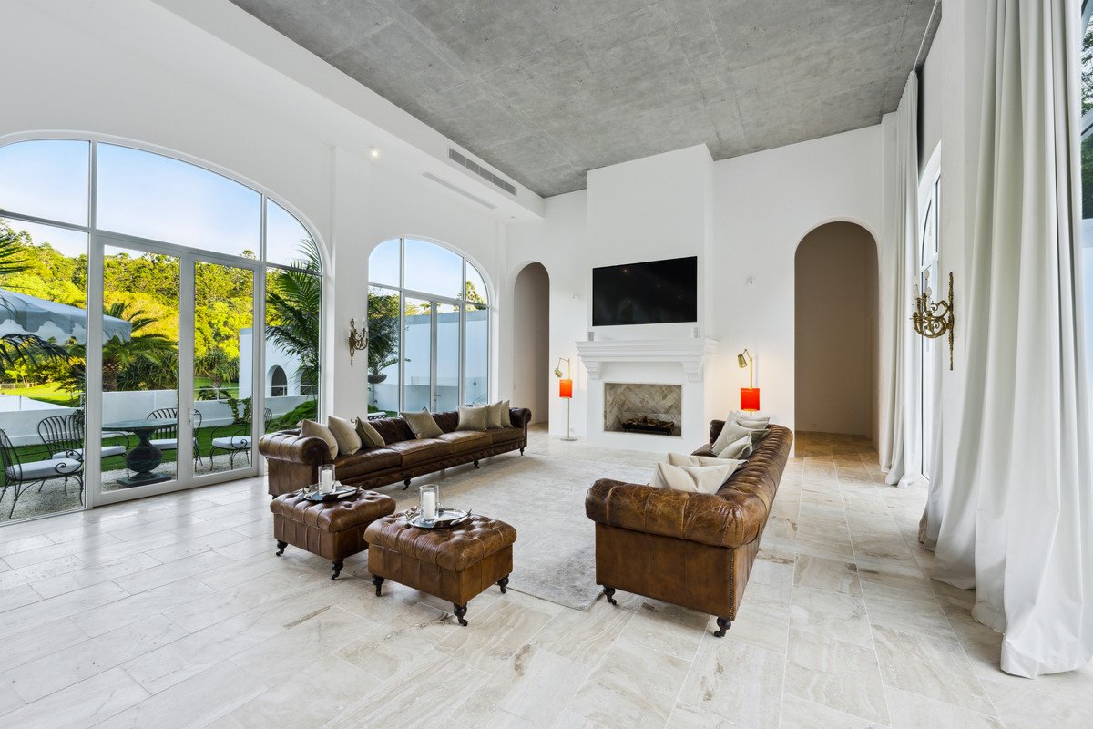 697 Tallebudgera Creek Road Tallebudgera Valley 3