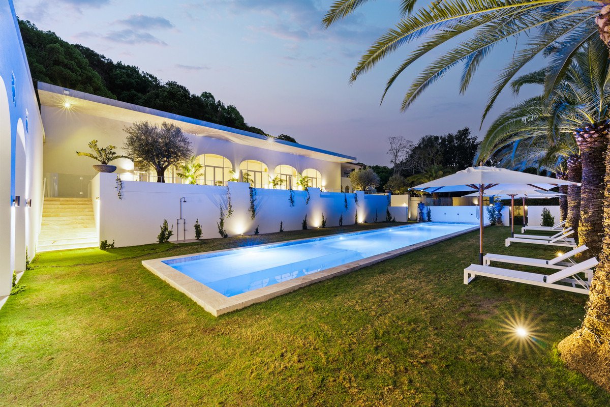 697 Tallebudgera Creek Road Tallebudgera Valley 4