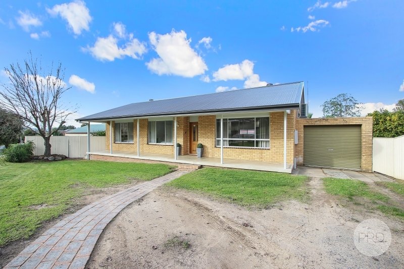 697 Wilkinson Street GLENROY 18