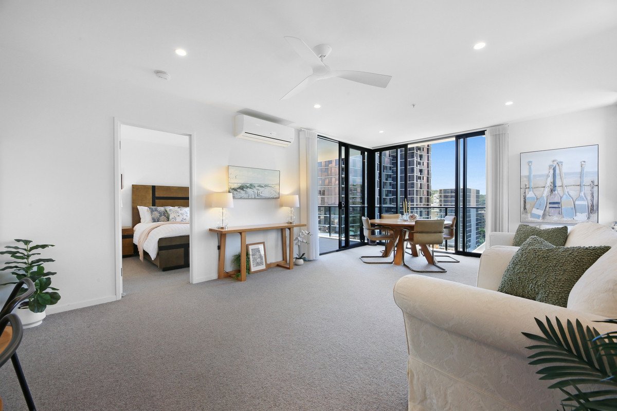 69/72 The Esplanade Burleigh Heads 7