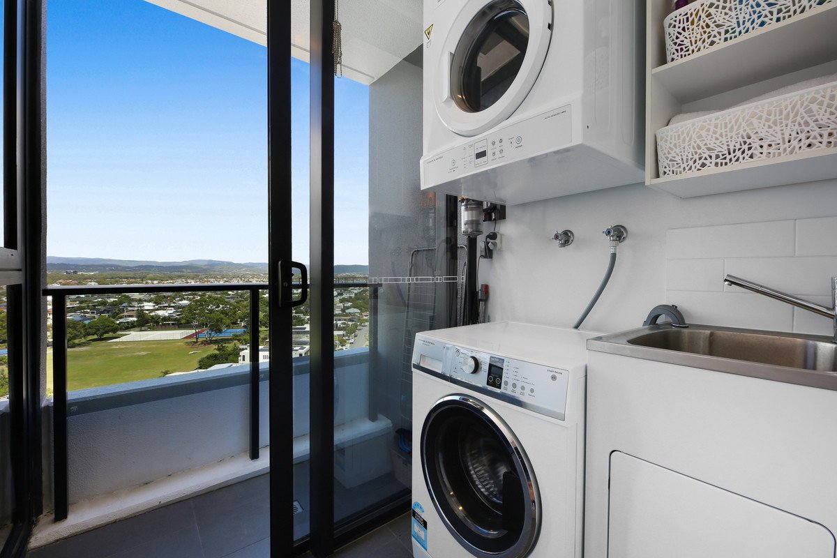 69/72 The Esplanade Burleigh Heads 15