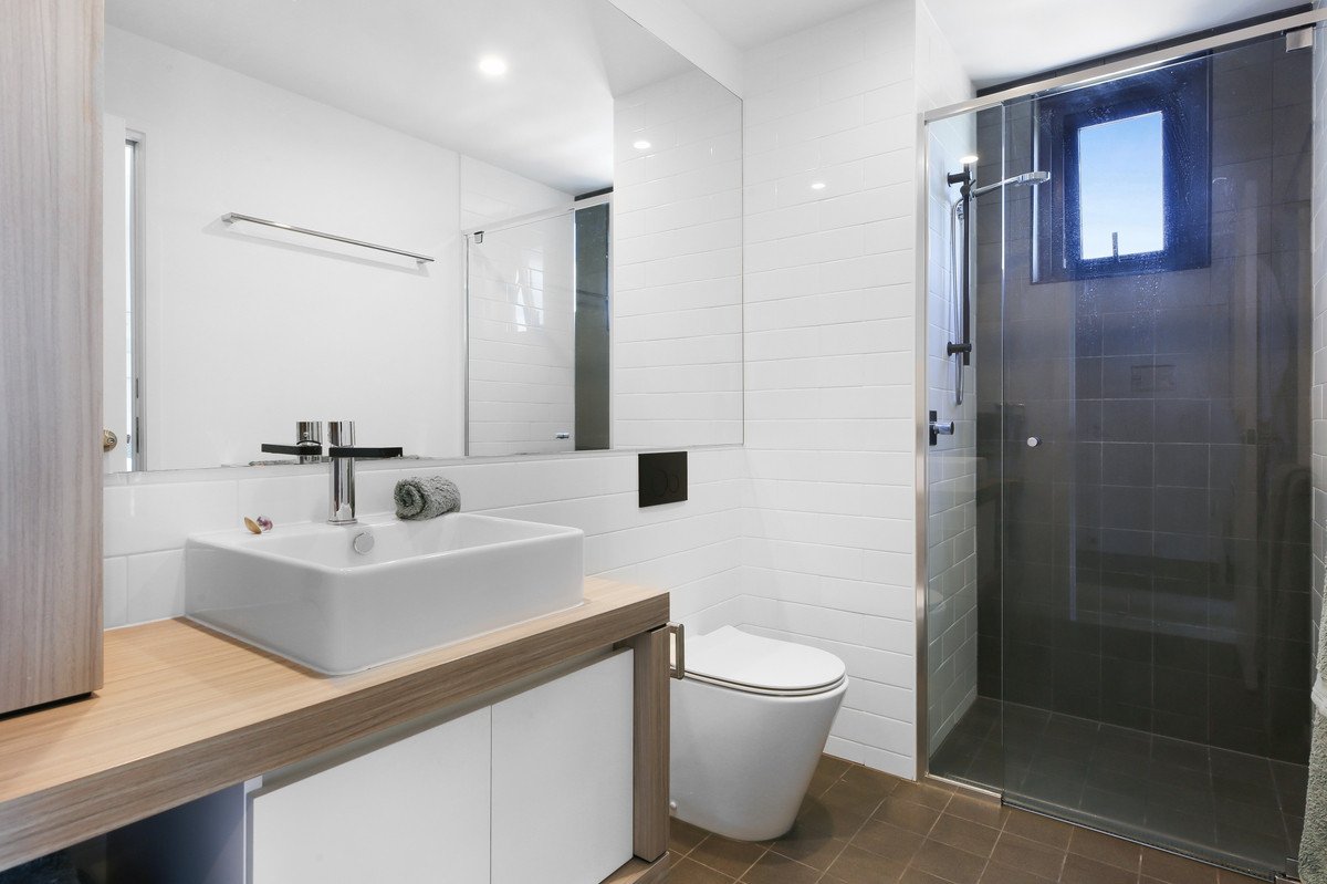 69/72 The Esplanade Burleigh Heads 16