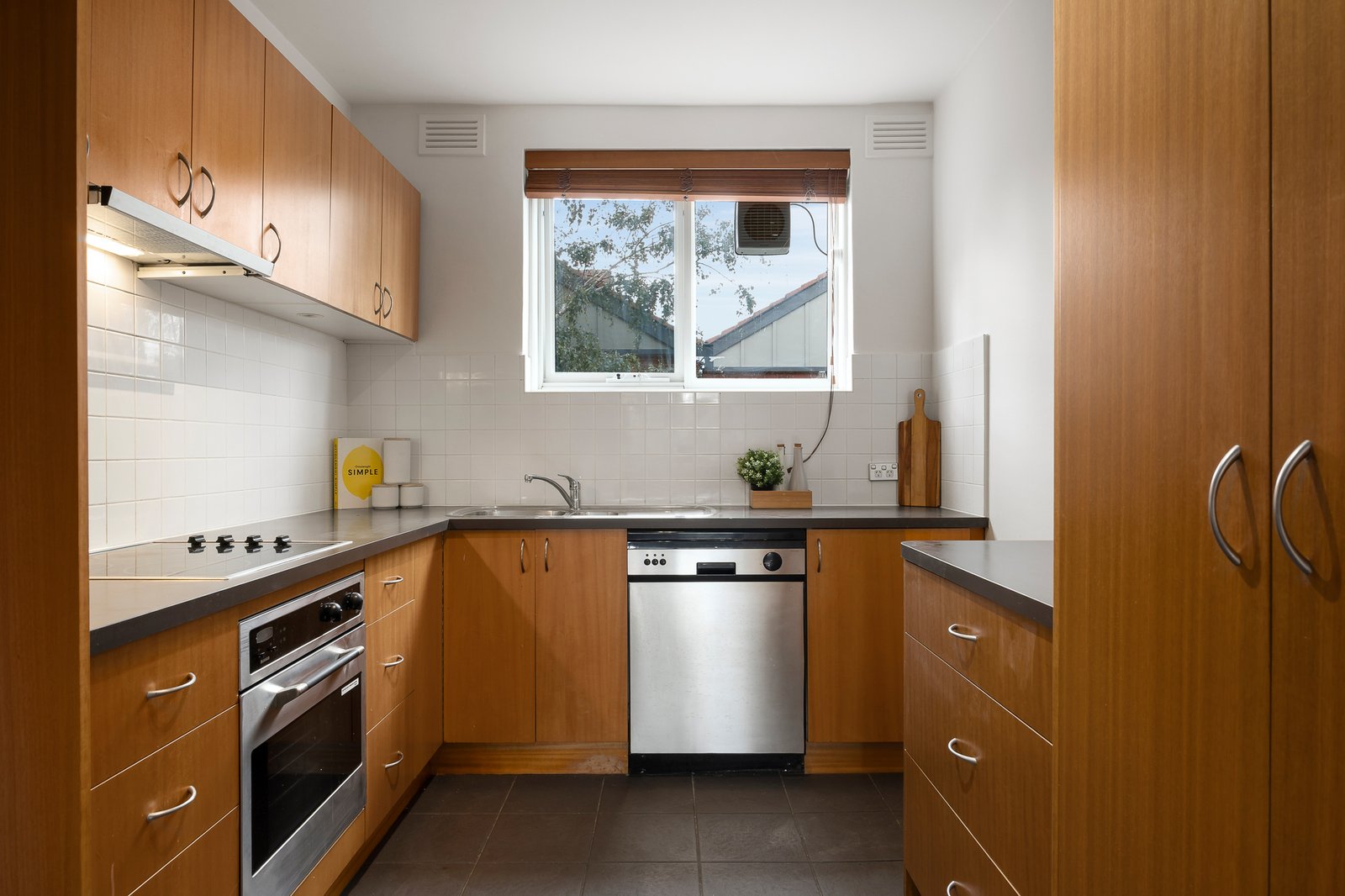 Gallery: 6/99 Alma Road