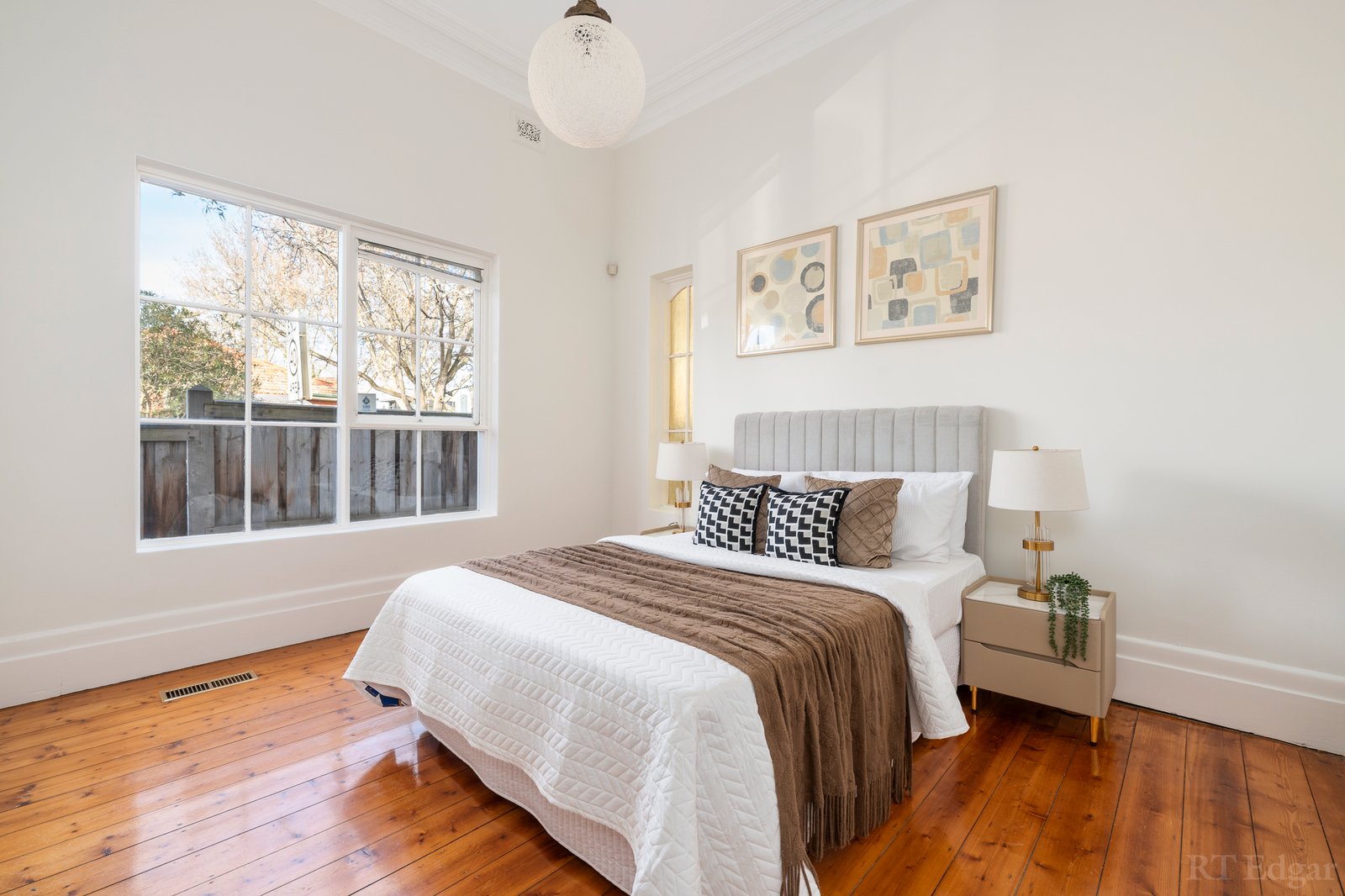 Real Estate and Property in 699 Malvern Road, Toorak, VIC