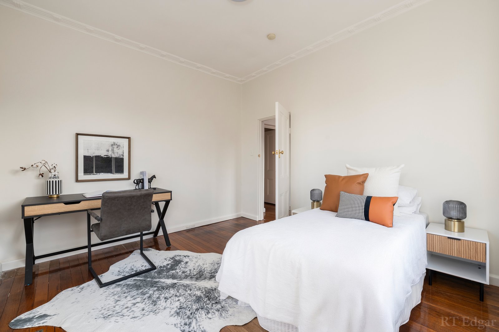 Real Estate and Property in 699 Malvern Road, Toorak, VIC